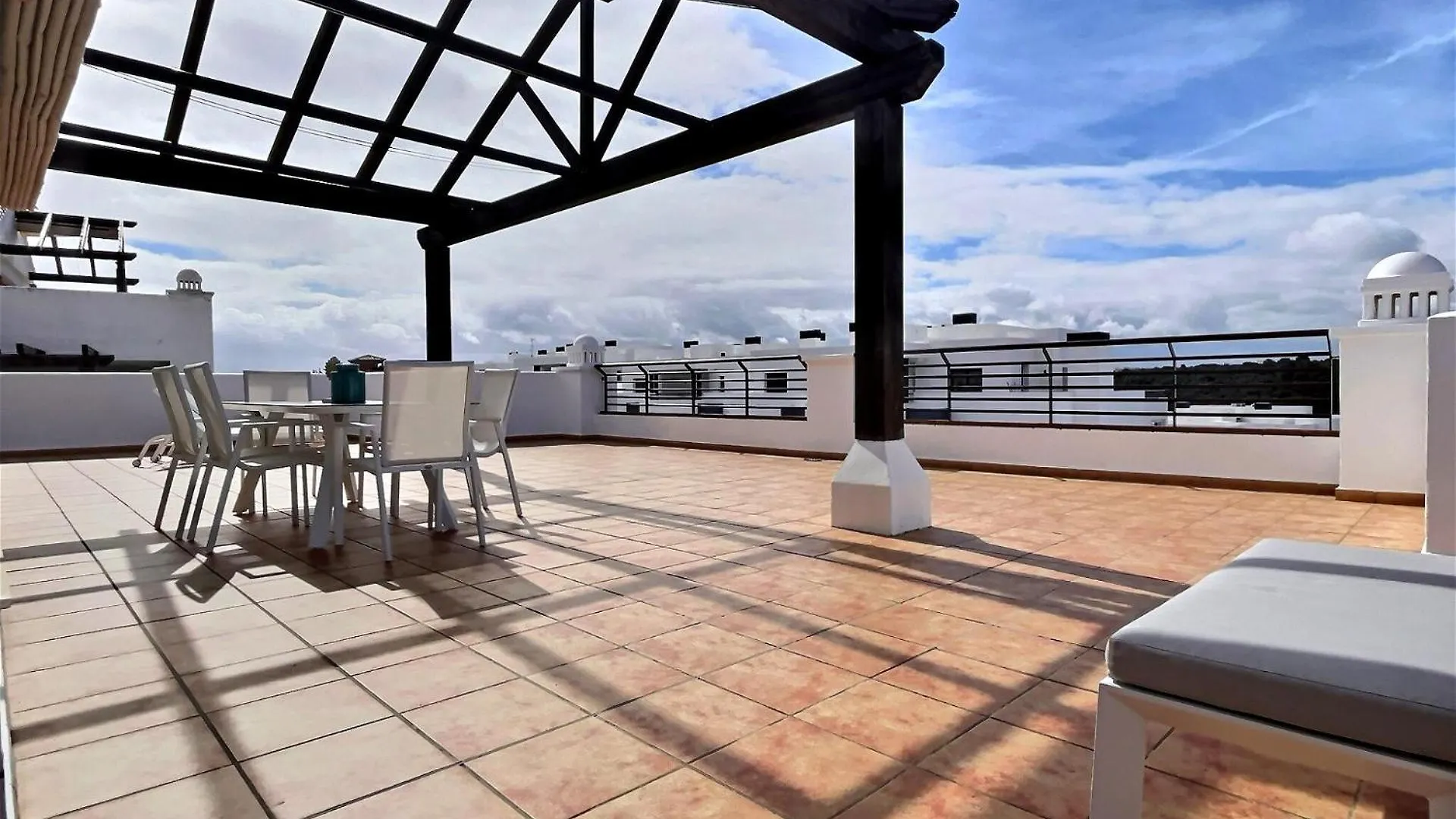 Superb 3-Bed Penthouse Minutes Drive To The Beach Buenas Noches Spain