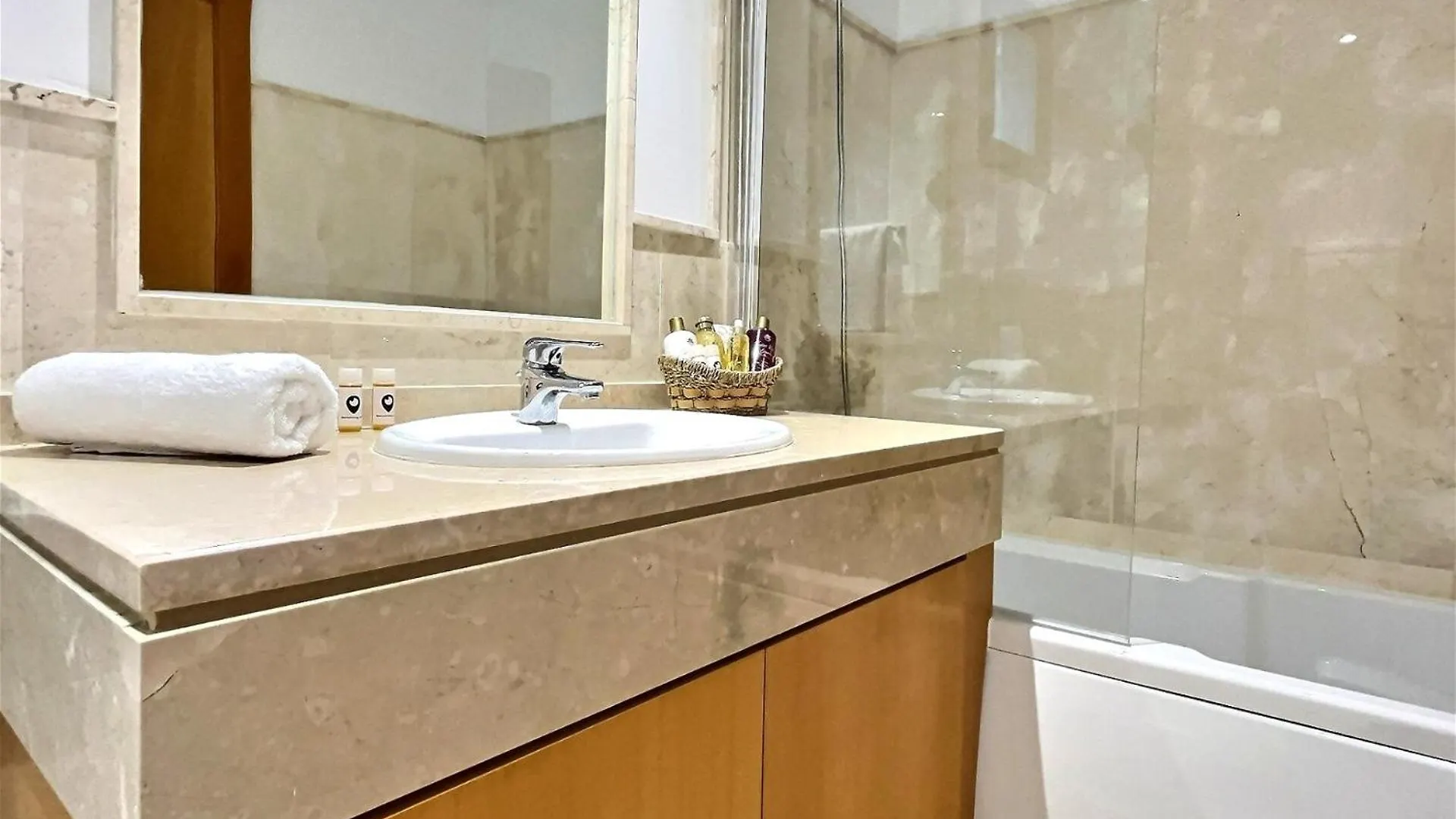 Superb 3-Bed Penthouse Minutes Drive To The Beach Buenas Noches Spain
